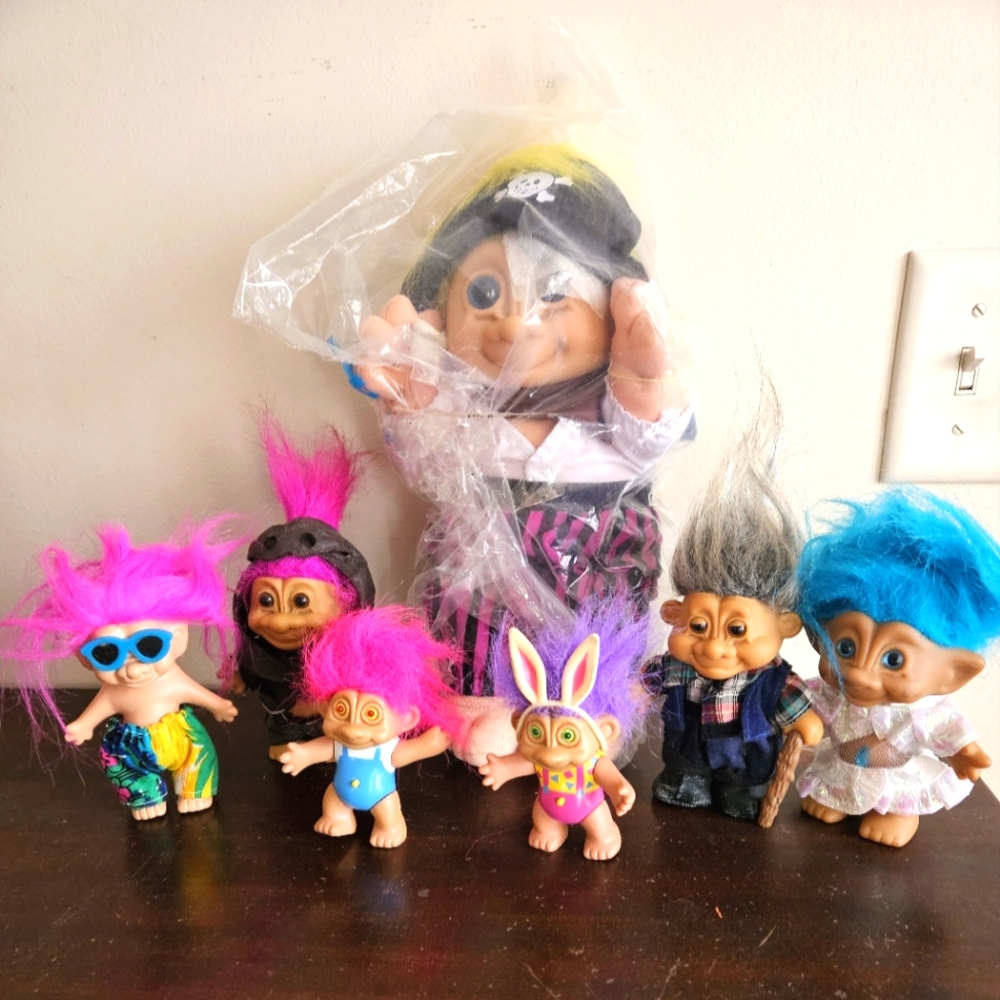 Vintage New Russ Troll Kidz Pirate Plush 12" Doll W/Lot Of Trolls. Light Up Eyes